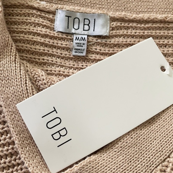 Tobi Women’s Sweater - Picture 4 of 4